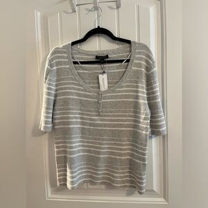 Banana Republic Gray and White Top